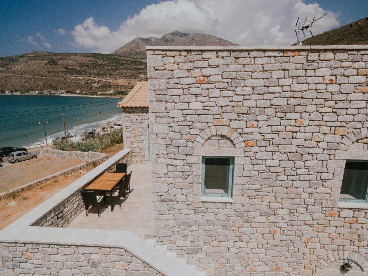George Seafront Suites Néon Oítilon Eksteriør billede