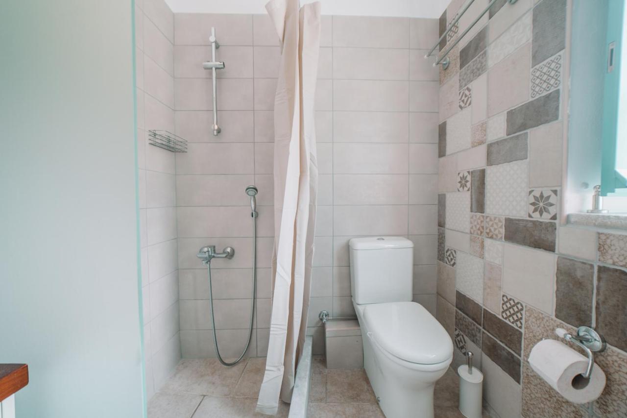 George Seafront Suites Néon Oítilon Eksteriør billede