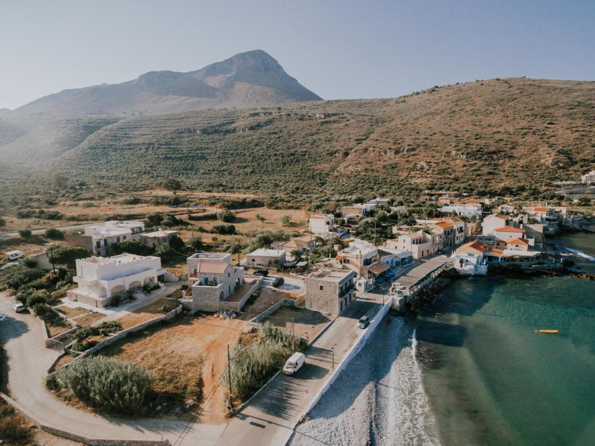 George Seafront Suites Néon Oítilon Eksteriør billede