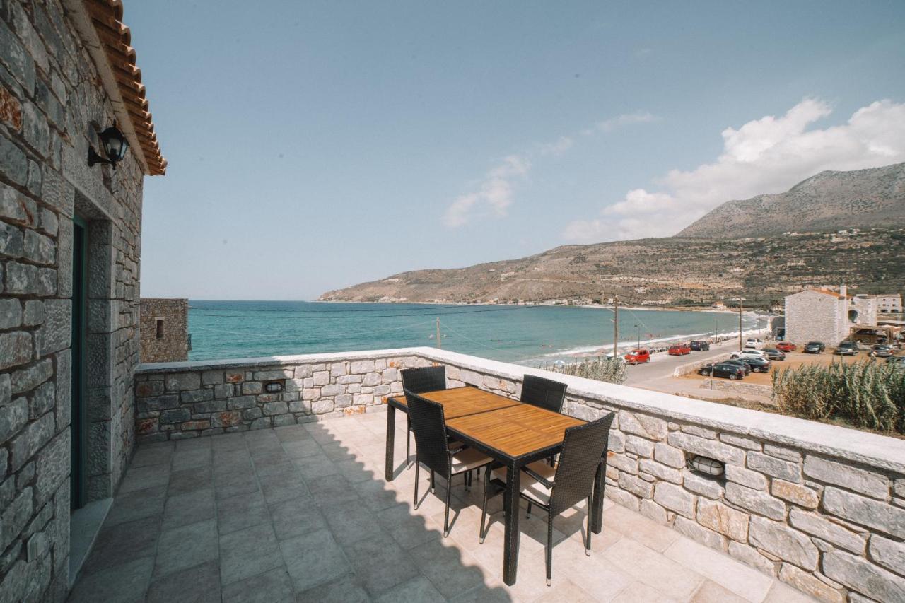 George Seafront Suites Néon Oítilon Eksteriør billede