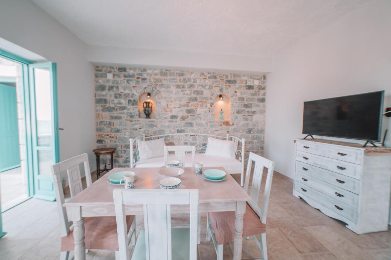 George Seafront Suites Néon Oítilon Eksteriør billede